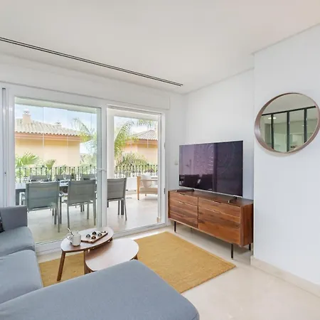 Apartment Fresh And Modern 2 Bedrooms Apt Vista Real Rdr311
